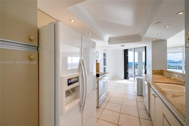 Foto del edificio - 4000 Towerside Terrace