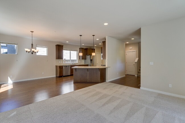 Photo - Luxury Home in Kenmore / Bothell!
