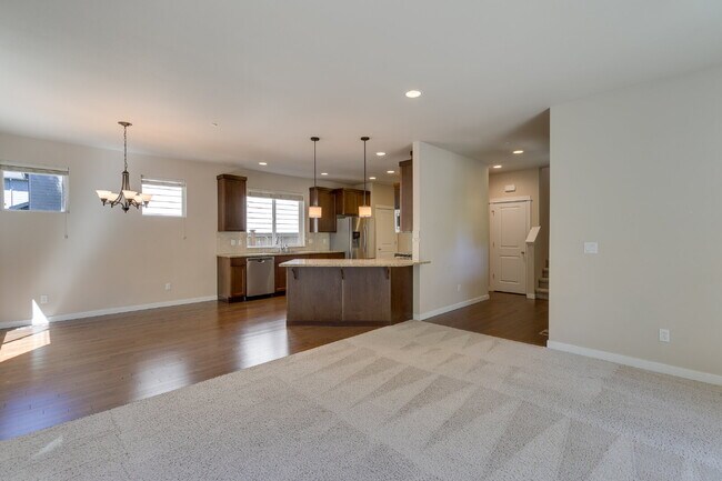 Foto del edificio - Luxury Home in Kenmore / Bothell!