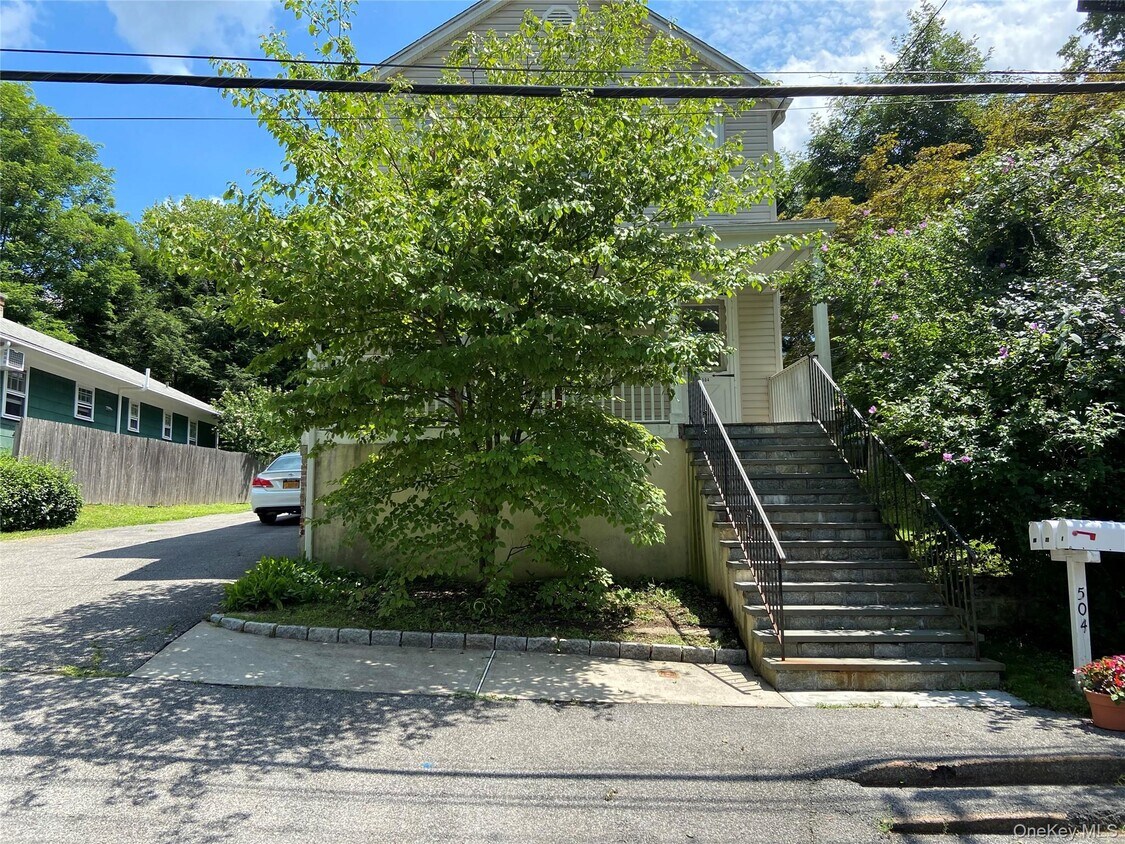Foto principal - 504 Manhattan Ave