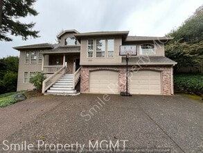 Building Photo - 2305 Greene St