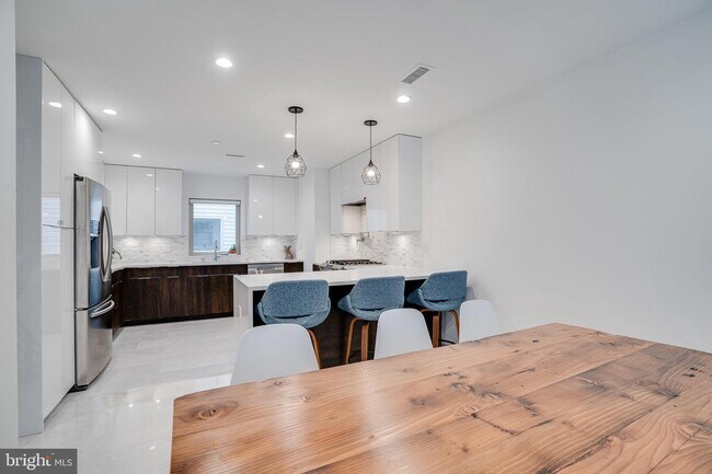 Foto del edificio - 1303 S Woodstock St