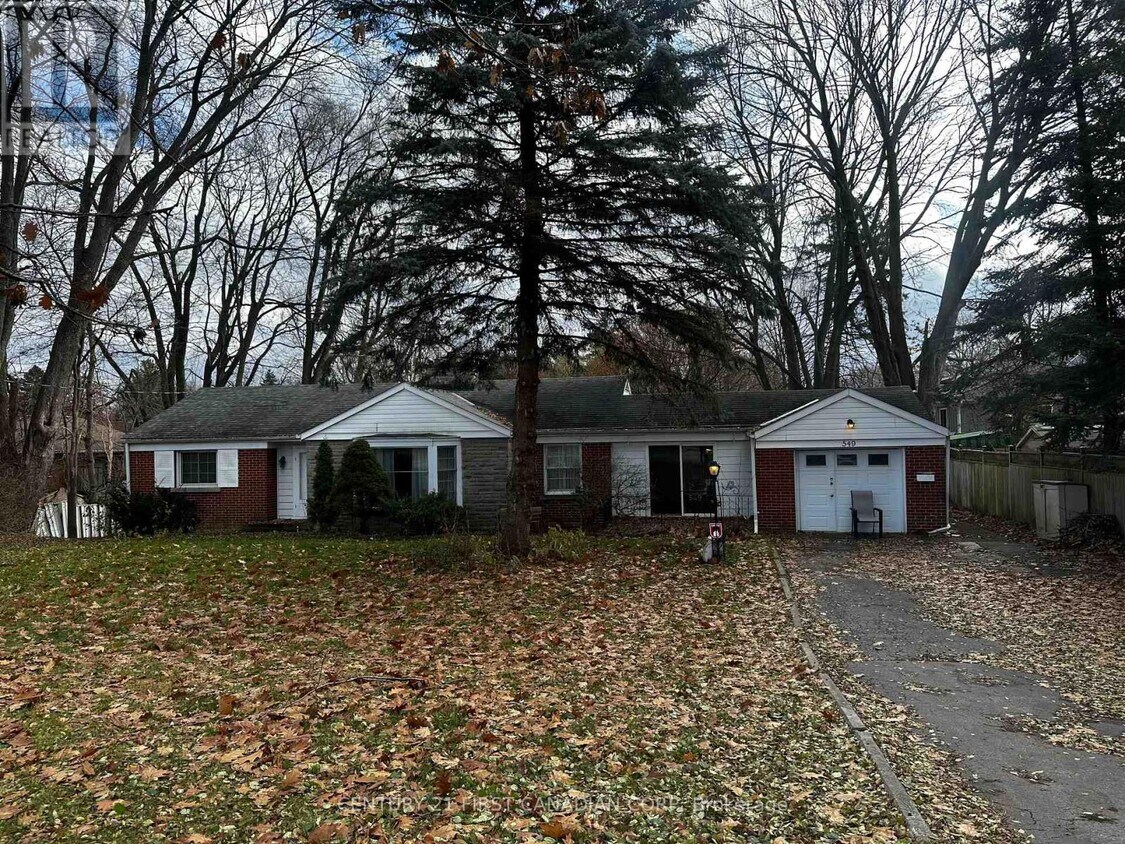 Primary Photo - 549 Fanshawe Park Rd E