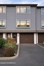 Building Photo - 213 Marina Dr