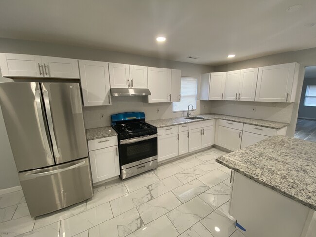 Building Photo - 58 Elderberry Ln