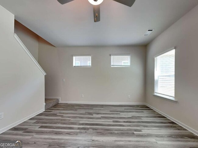 Foto del edificio - 443 Prescott Wy