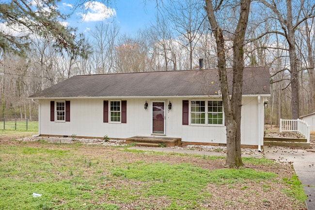 Building Photo - 207 S Hillcrest Dr