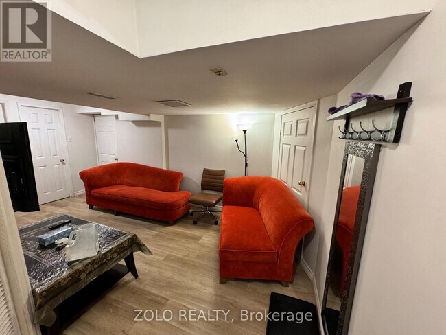 Building Photo - 148 Newton Dr