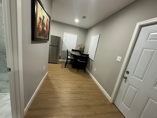 Photo - 2608 Village Ln Apartment