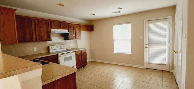 Building Photo - 13307 Ridgewood Knoll Ln