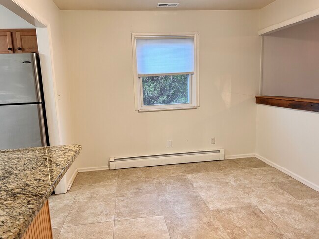 Foto del edificio - 9537 Nora Ln