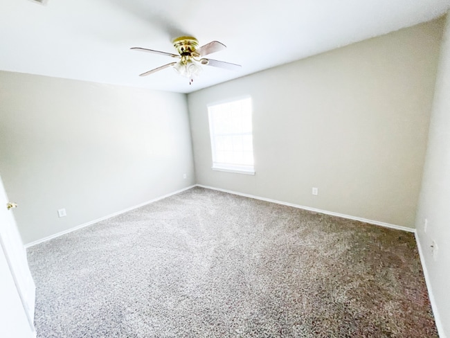 Building Photo - 2704 Clemson Cir