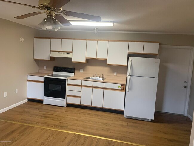 Foto del edificio - 2712 N Main Ave