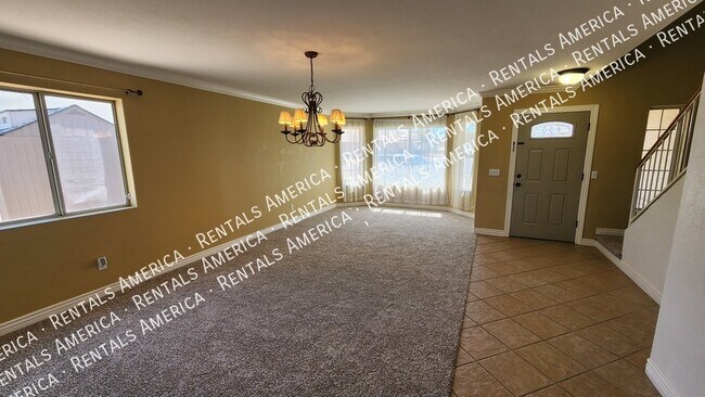 Building Photo - 13620 N 19th Pl