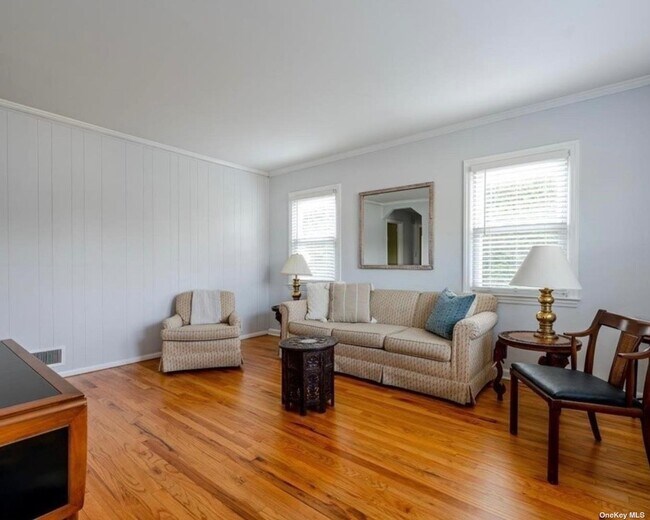 Foto del edificio - 484 Chelsea Rd