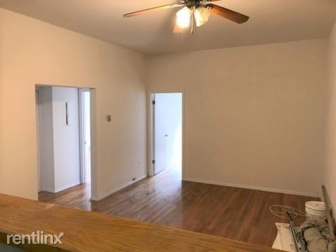 Building Photo - 3 br, 1 bath Apartment - 232 Hudson St Apt 3A
