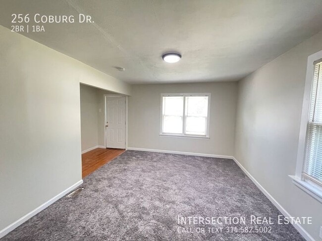 Building Photo - Completely Renovated 2Bed/1Bath Home