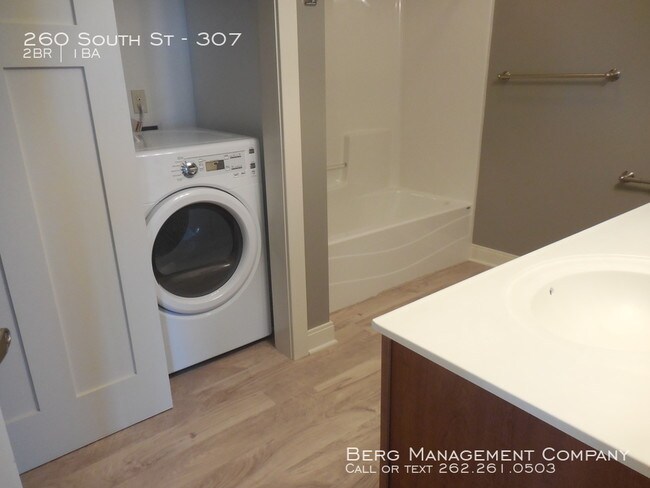 Building Photo - Two Bedroom at Prairieville Apartments