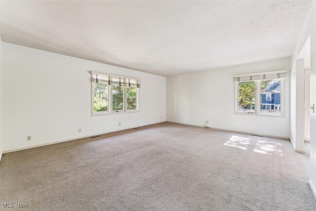 Building Photo - 41 S Cedar St