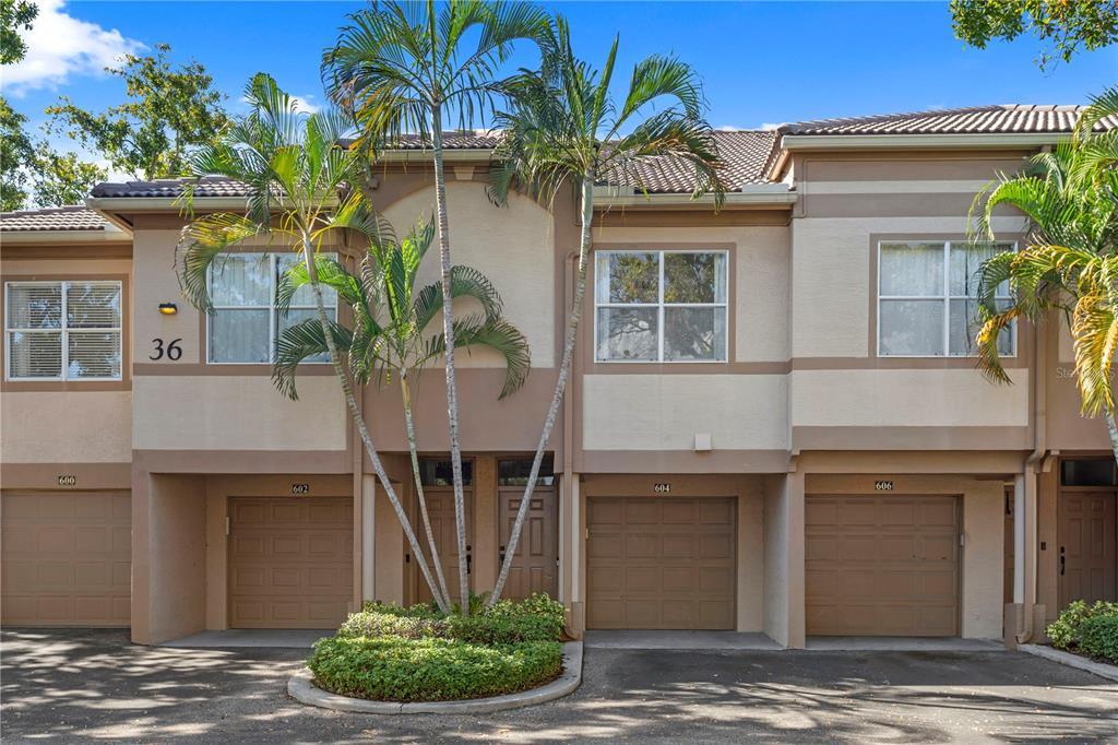 Foto principal - 604 Arbor Lake Ln