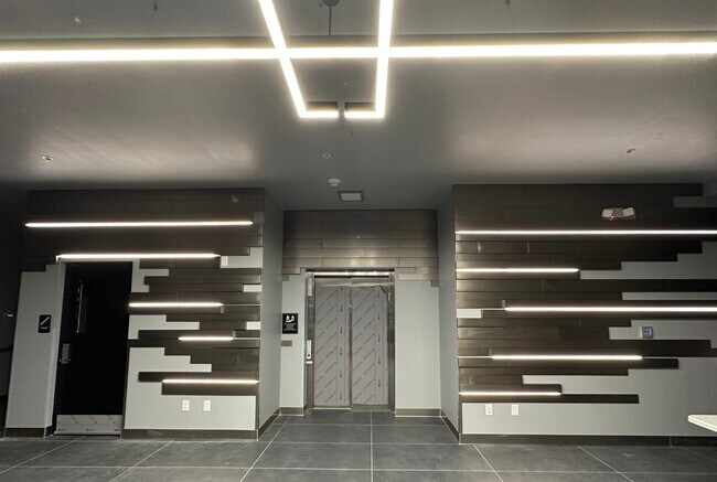 Foto del edificio - 2500 N High St