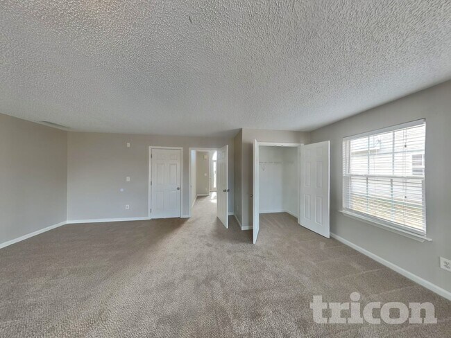 Foto del edificio - 11842 Registry Blvd