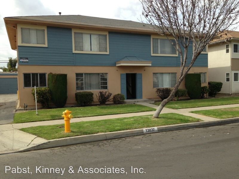 1401714037 Woodruff Ave, Bellflower, CA 90706 Room for Rent in