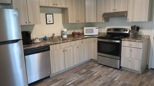 Building Photo - Hope