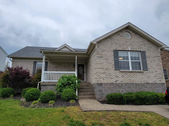 3 Bedroom Home Located In Heritage Creek House for Rent in Louisville