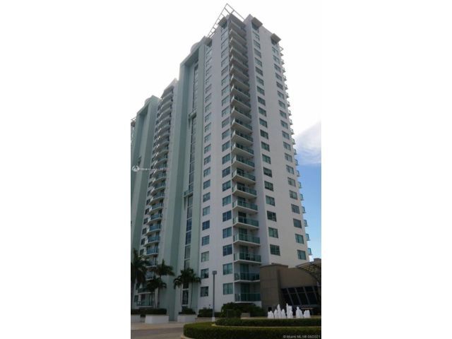 Primary Photo - 2681 N Flamingo Rd