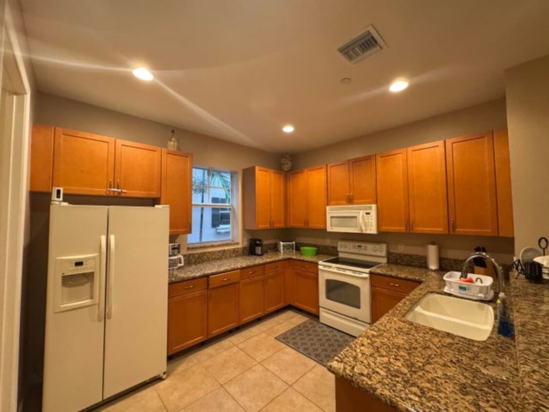 Photo - 1033 NE 17th Way 604, Fort Lauderdale, FL 33304