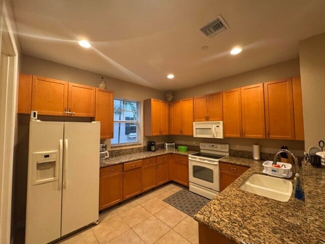 Photo - 1033 NE 17th Way House