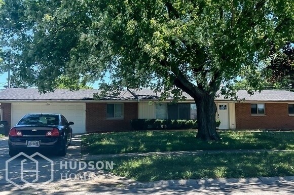 Primary Photo - AVAILABLE NOW! - 3656 Denlinger Road, Dayt...