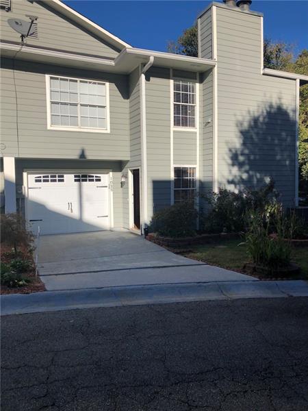 Foto principal - 1023 Wiltshire Way NW