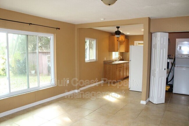 Building Photo - 6538 Lincoln Rd