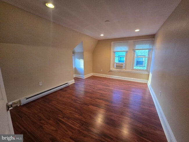 Foto del edificio - 133 E Mt Airy Ave