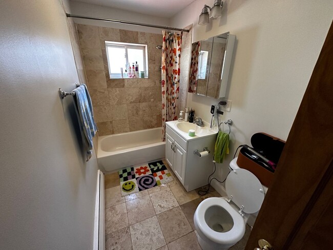 Foto del edificio - NO FEE promo expires soon!  Updated Apt w ...