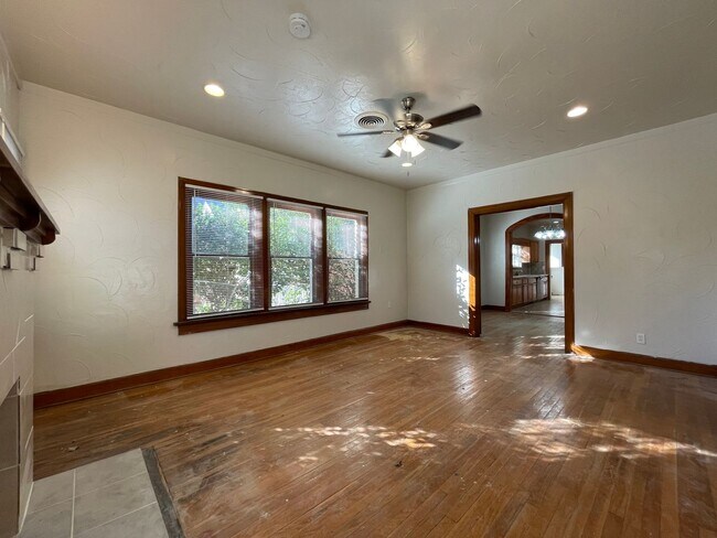 Foto del edificio - AVAILABLE NOW - 3 BED 2 BATH HOME IN FORT ...