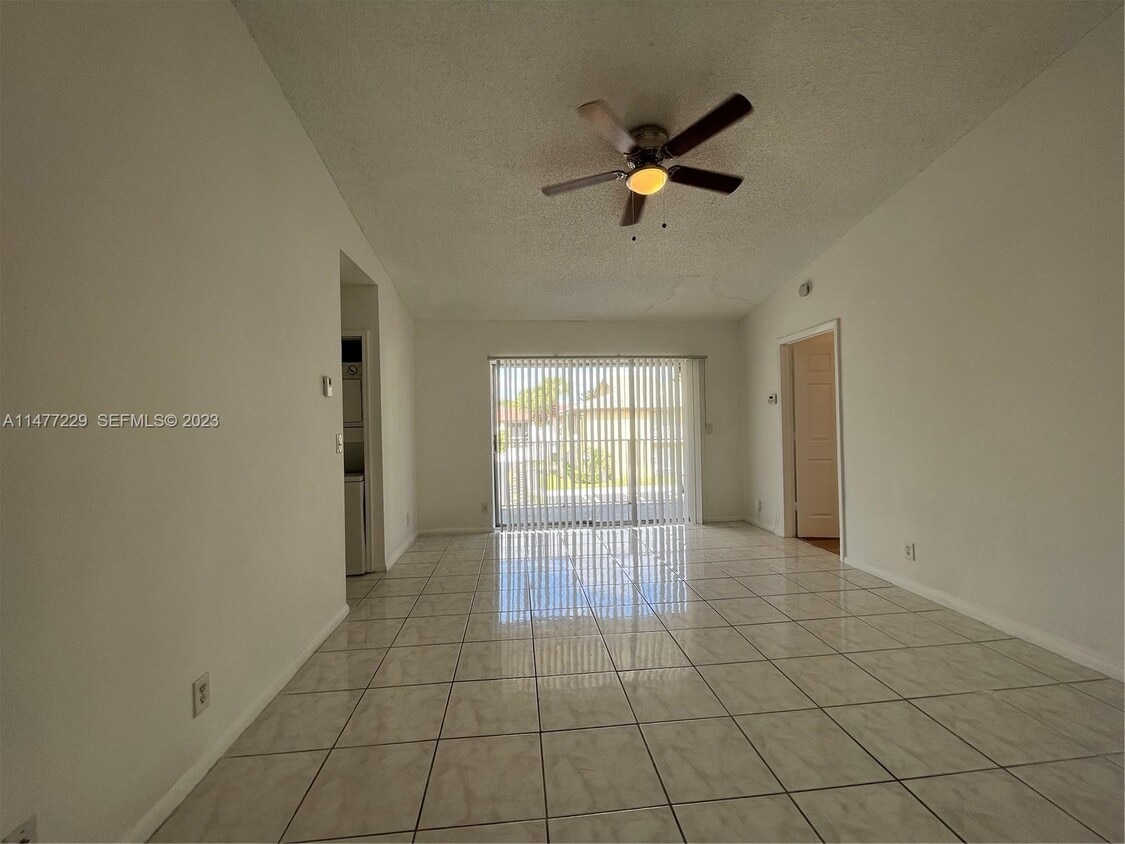 Foto principal - 11584 NW 44th St