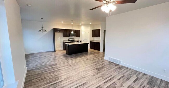 Building Photo - 4378 W Hemsley Ln
