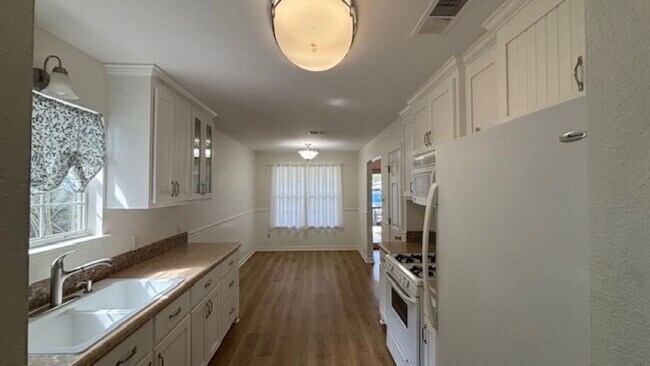 Foto del edificio - 508 Westchase Ct N