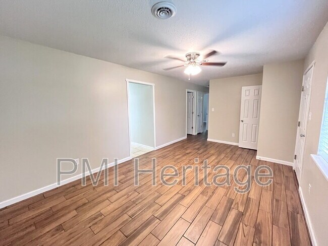 Foto del edificio - 2100 Cottonwood Pl