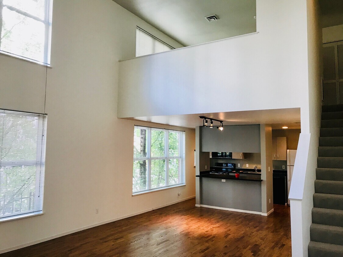 Foto principal - 1009 NW Hoyt St