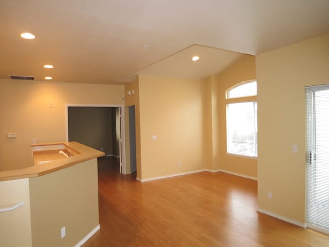 Building Photo - 440 S 51st Ct