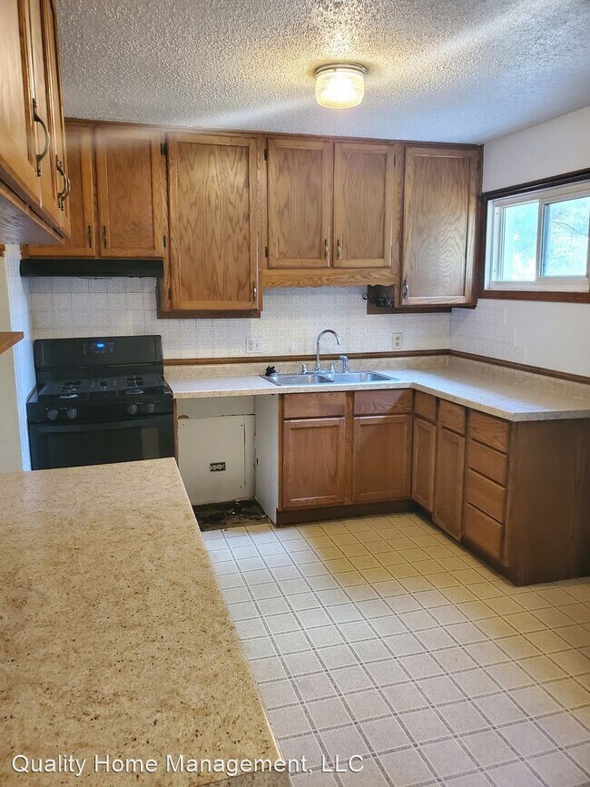 Foto del edificio - 3 br, 1 bath House - 1213 W. 12 St.