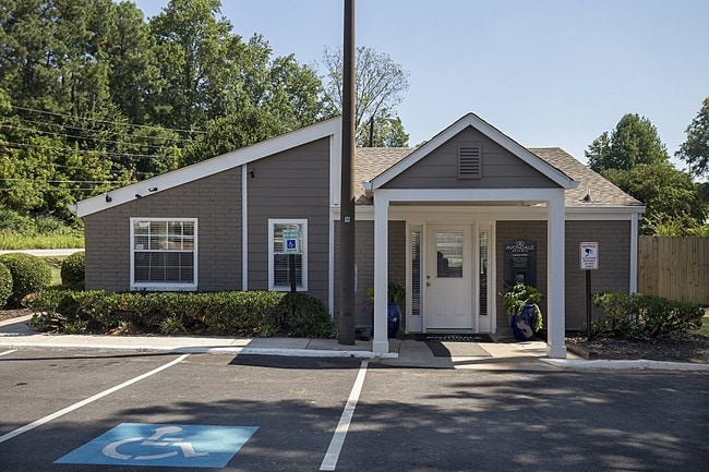 Leasing Office - Avondale Reserve