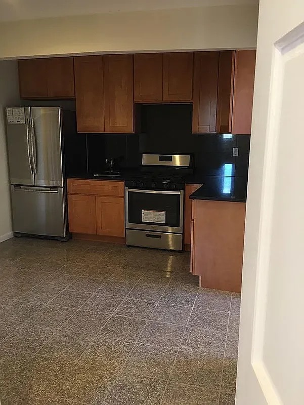 Photo - 51-25 Queens Blvd House