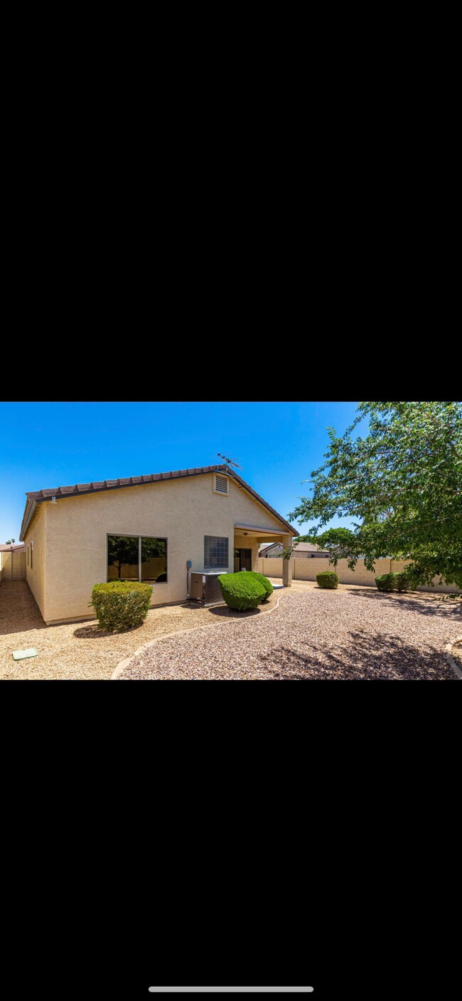 Foto del edificio - 5260 N 42nd Ln