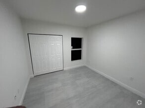 Building Photo - 2119 Armour Rd