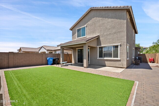 Building Photo - 9207 W Sells Dr
